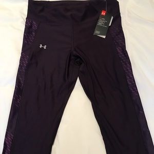 NWT Under Armour Women’s workout crop pants LG